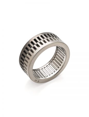 Splice Shift Ring – Titanium & Silver