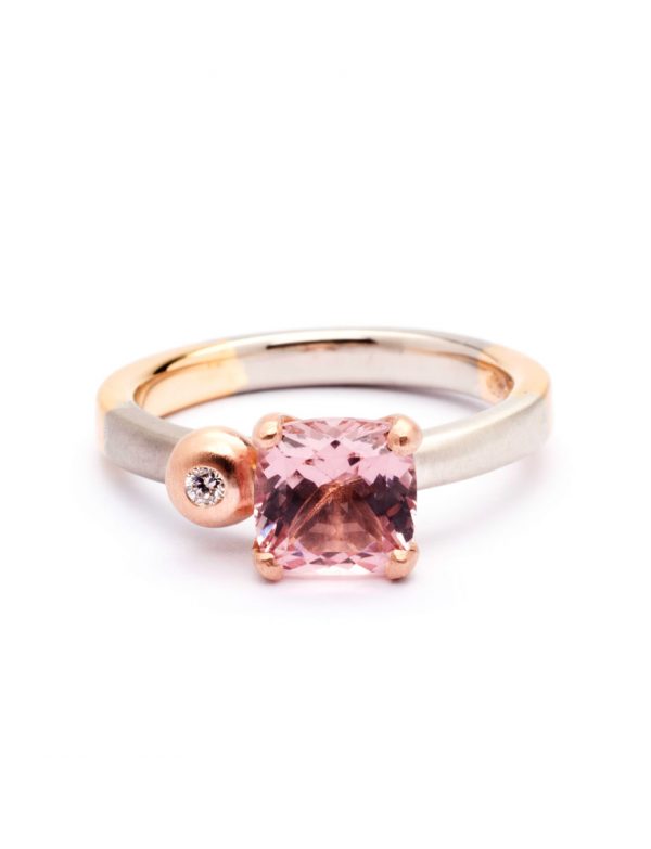 Phases Ring – Morganite & Champagne Diamond