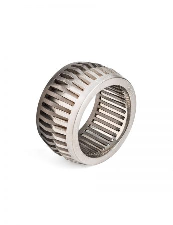 Splice Ridge Ring – Titanium & Silver