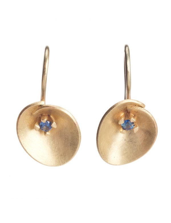 Small Water Lily Earrings – Gold & Sapphire