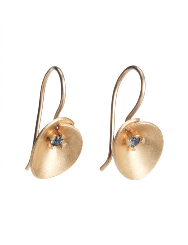 Small Water Lily Earrings – Gold & Sapphire