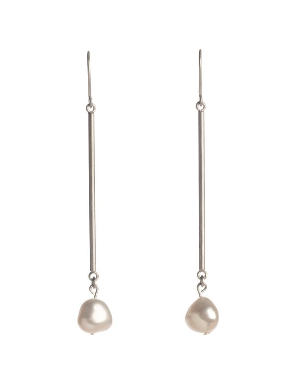 Point of Light Pearl Earrings