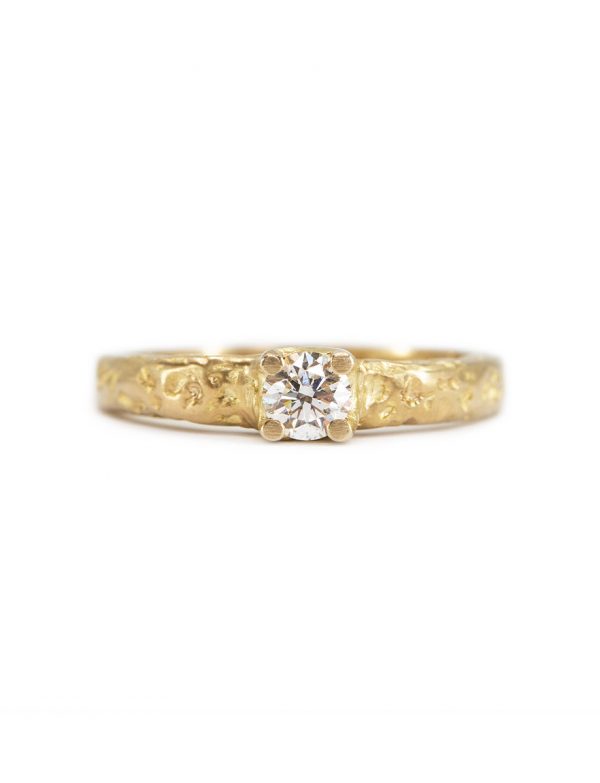 Nephra Ring – Yellow Gold & White Diamond