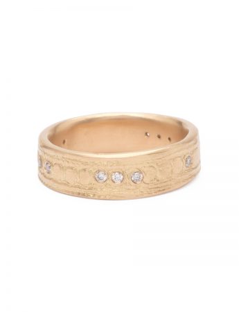 Domitila Ring – Gold & Champagne Diamonds