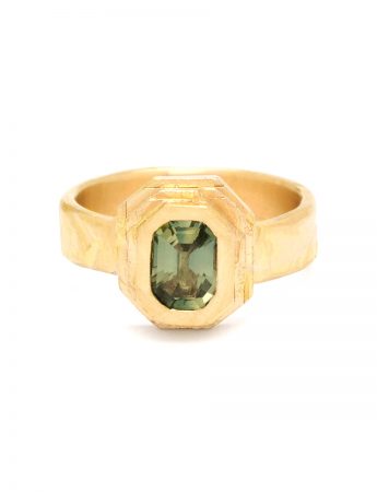 Pilar Ring – Green Sapphire