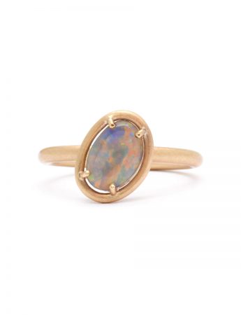 Angled Lightning Ridge Opal Ring – Yellow Gold