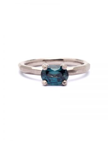 Four Claw Ring – White Gold & Teal Sapphire