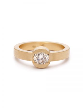 Circular Solitaire Ring – Gold & Diamond