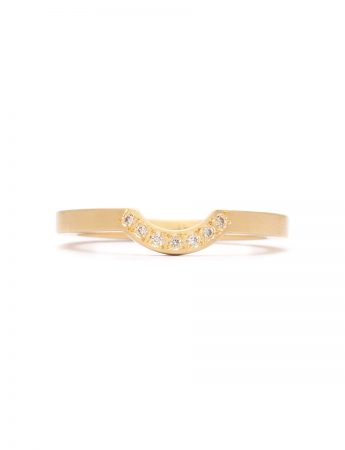 Circular Wedding Ring – Champagne Diamonds