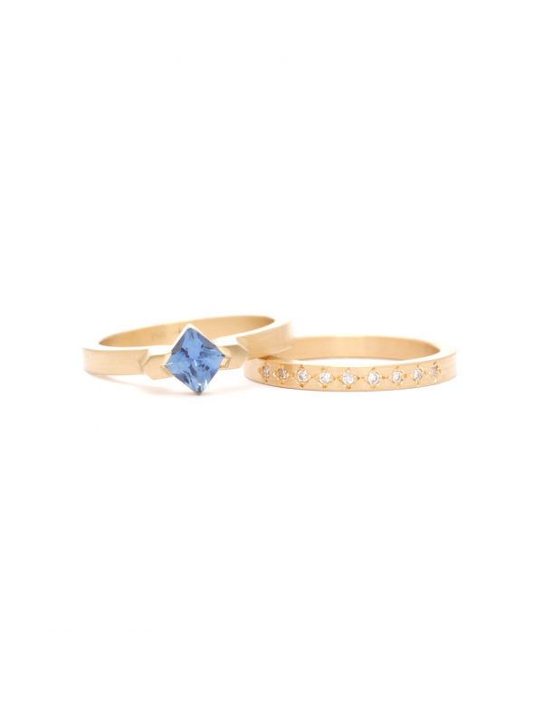 Square Solitaire Ring – Gold & Ceylon Sapphire