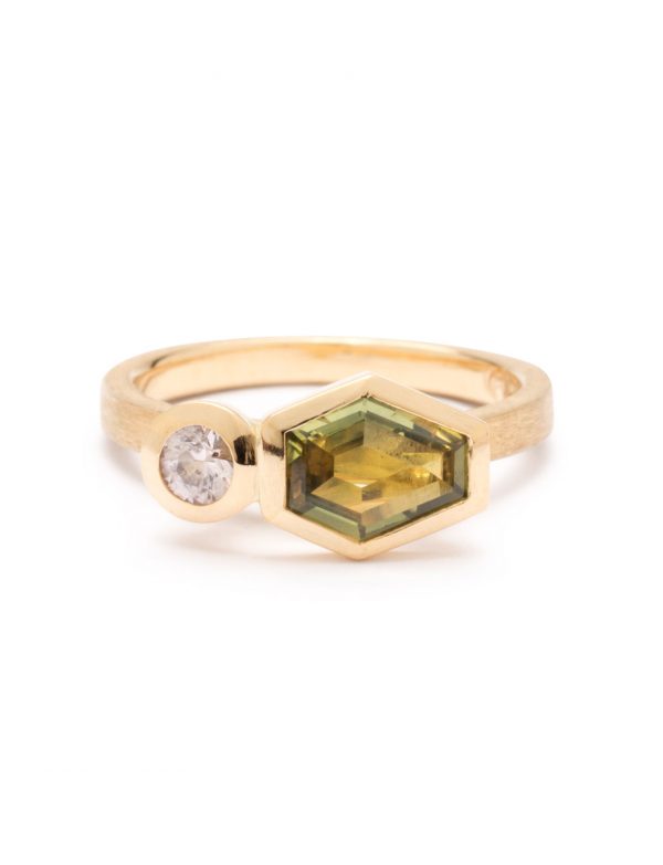 Crescent Ring – Yellow Gold & Parti Sapphire