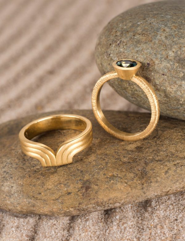 Prominence Ring – Gold & Australian Green Sapphire