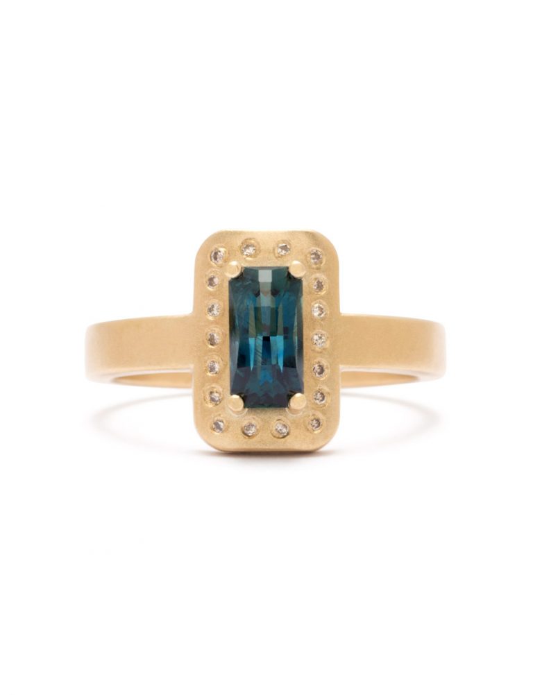 Vertical Rectangle Outline Ring – Blue Sapphire & Diamond