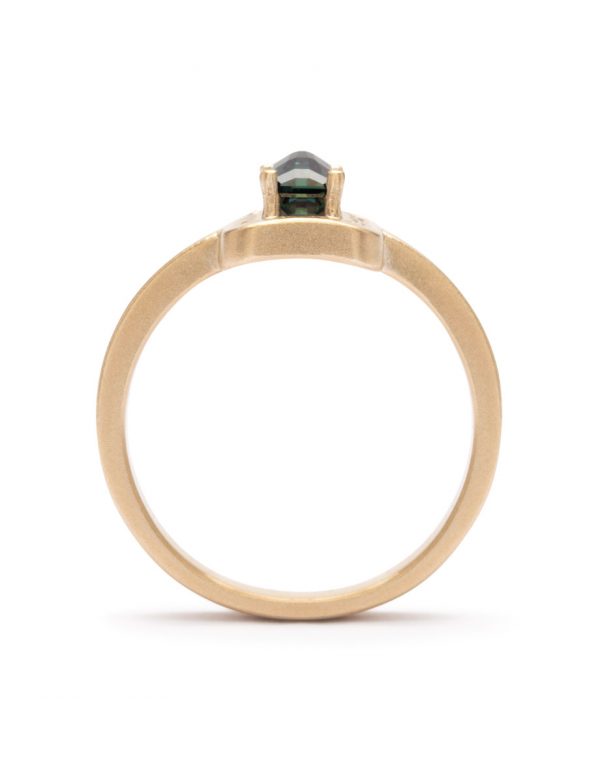 Vertical Rectangle Outline Ring – Blue Sapphire & Diamond