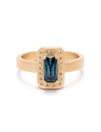 Vertical Rectangle Outline Ring – Blue Sapphire & Diamond