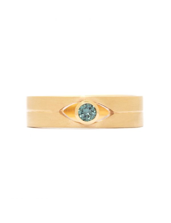 Iris Ring – Yellow Gold & Sapphire