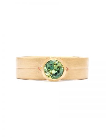 Lotus Ring – Yellow Gold & Australian Green Sapphire