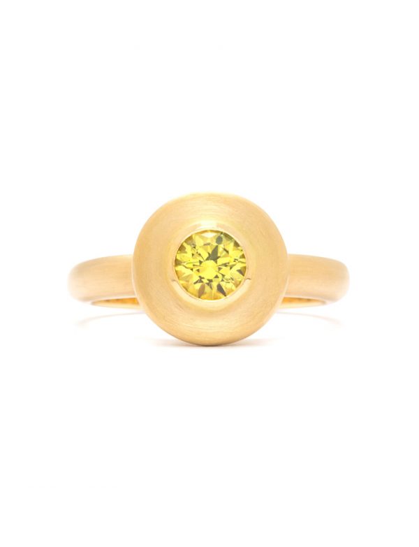 Flare Ring – Yellow Australian Sapphire