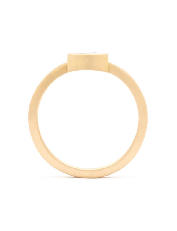Velvet Ring – Yellow Gold & Marquise Cut Sapphire