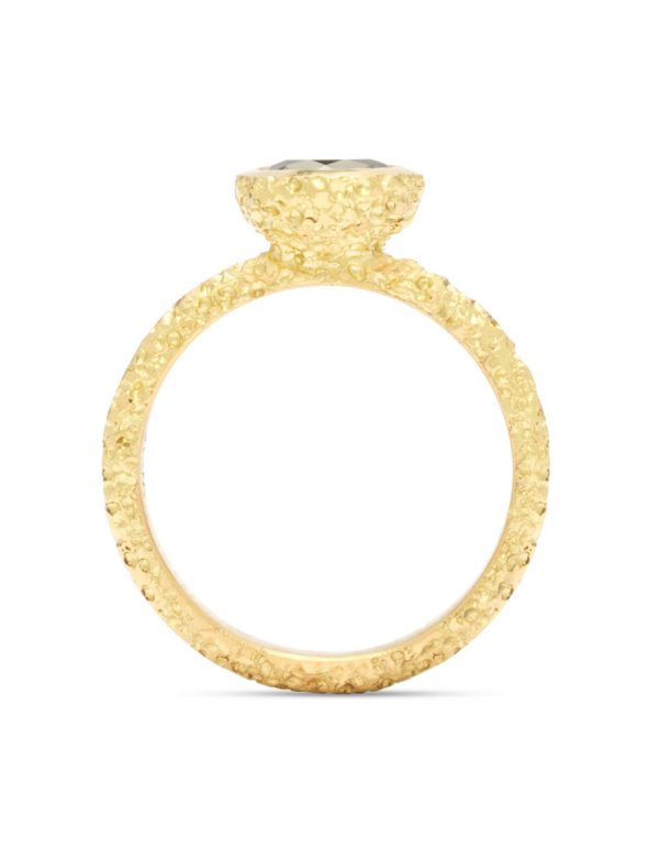 Cup Ring – Yellow Gold & Teal Sapphire