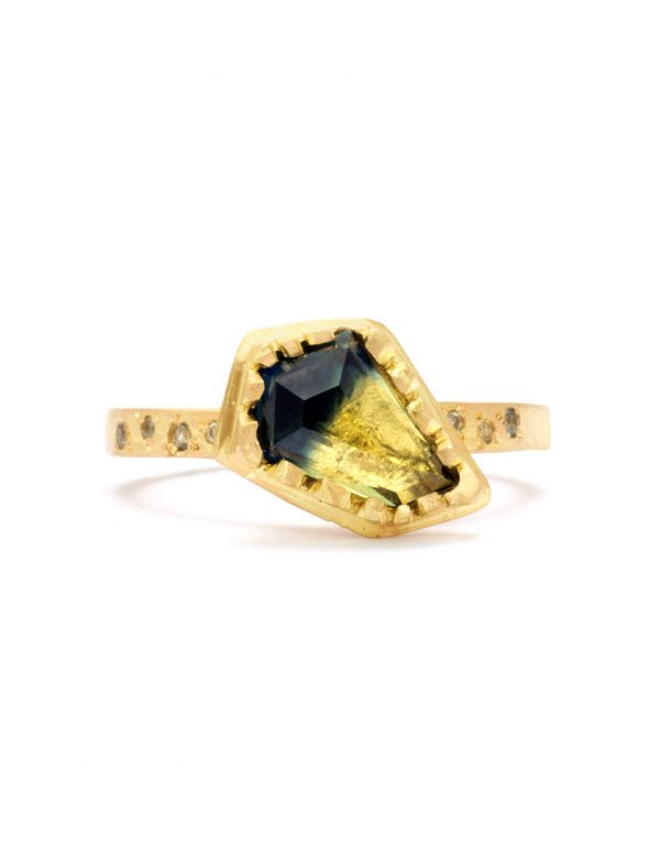 Maerwynn Ring – Gold & Australian Freeform Sapphire