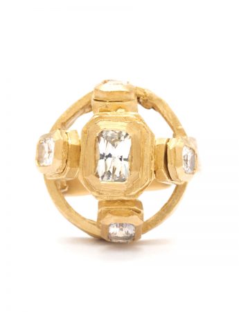 Sacro II Ring – Yellow Gold & White Sapphires