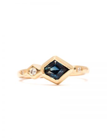 Blue Sky with Weather Vane Ring – Sapphire & Diamond