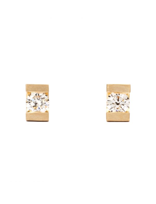 Curve Claw Stud Earrings – Diamond & Gold
