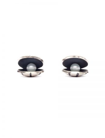 Clam Stud Earrings – Silver & Pearl