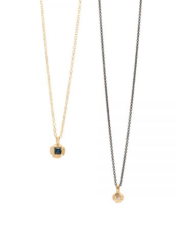Memento Necklace – Yellow Gold & Sapphire