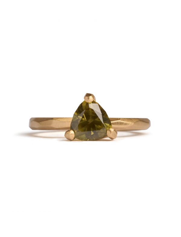 Three Claw Ring – Yellow Gold & Green Sapphire