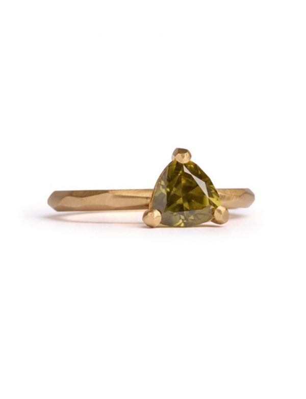 Three Claw Ring – Yellow Gold & Green Sapphire