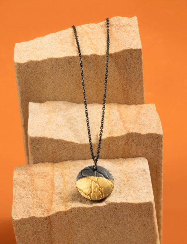 Moonrise Pendant – Black & Gold