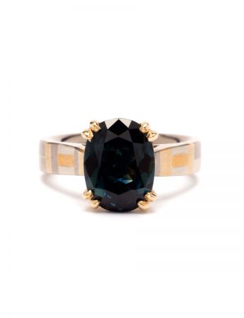 Grand Terrain Ring – Gold & Sapphire