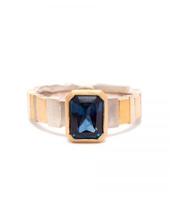 Radiant Sequence Ring – Gold & Sapphire