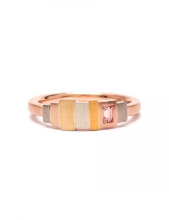 Peach Linear Sequence Ring – Gold & Sapphire
