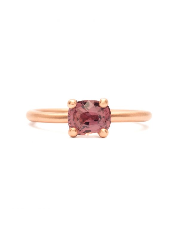 Rusty Pink Ophir Ring – Rose Gold & Sapphire