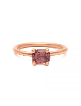 Rusty Pink Ophir Ring – Rose Gold & Sapphire