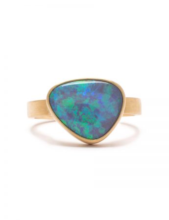 Dark Horizon Ring – Australian Dark Opal