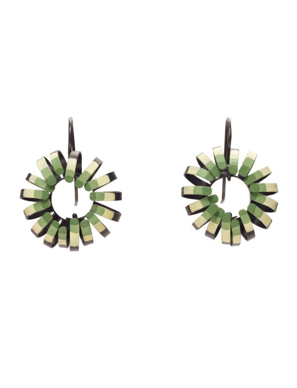 Banksia Hook Earrings – Green & Cream