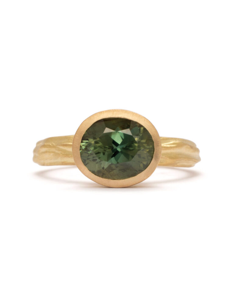 Desire Ring – Yellow Gold & Green Sapphire