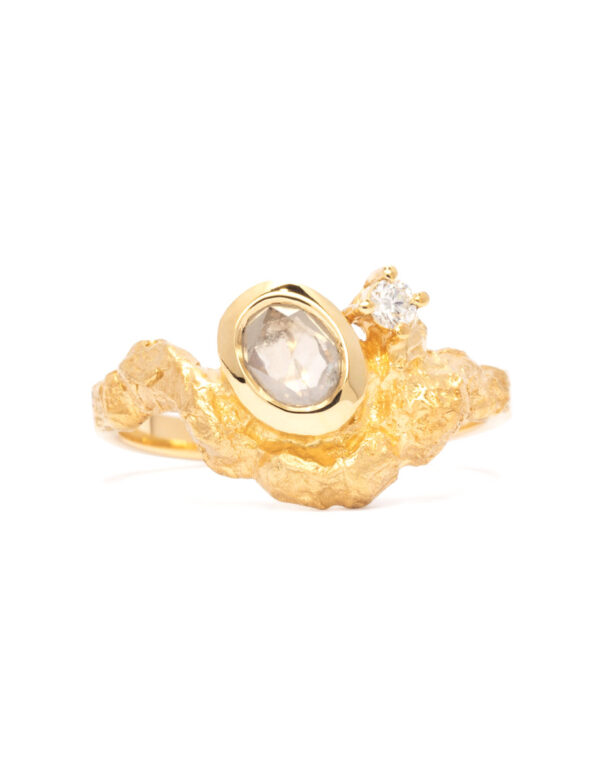 Atria Ring – Yellow Gold & Diamonds