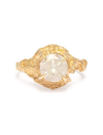 Aurora Ring – Yellow Gold & Opalescent Diamond