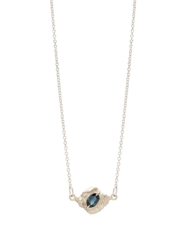 Tannin Necklace – White Gold & Blue Sapphire