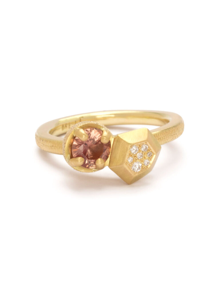 Angle & Index Ring – Yellow Gold & Peach Sapphire
