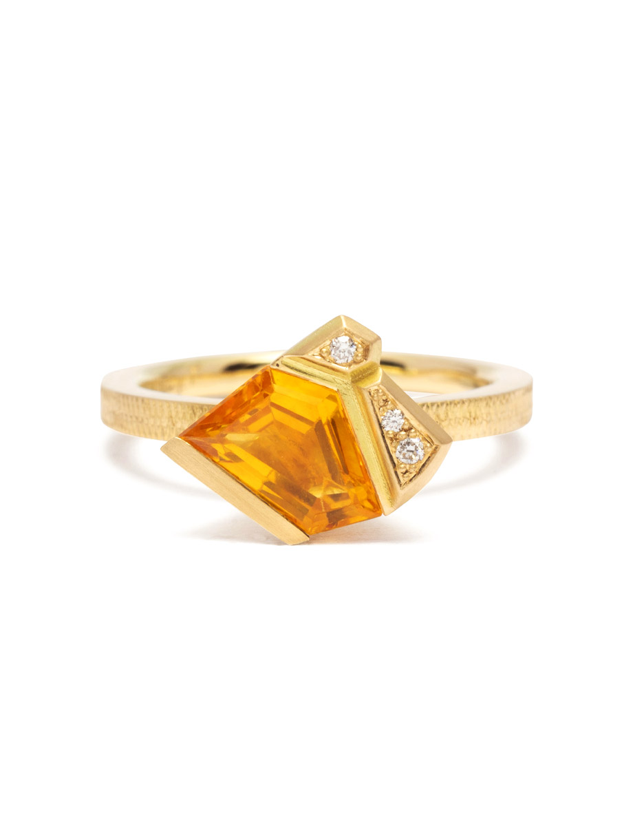 Scintillation Ring – Yellow Gold & Ceylon Sapphire