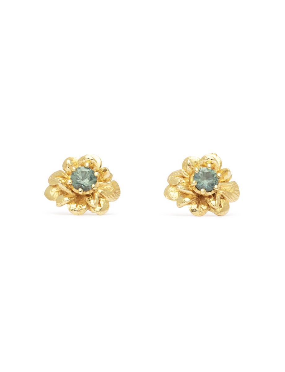 Daisy Stud Earrings – Yellow Gold & Green Sapphire