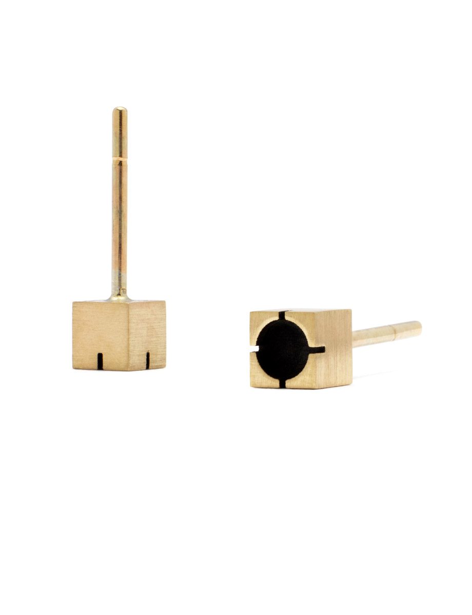 Brutal 1 Single Stud Earring – Yellow Gold