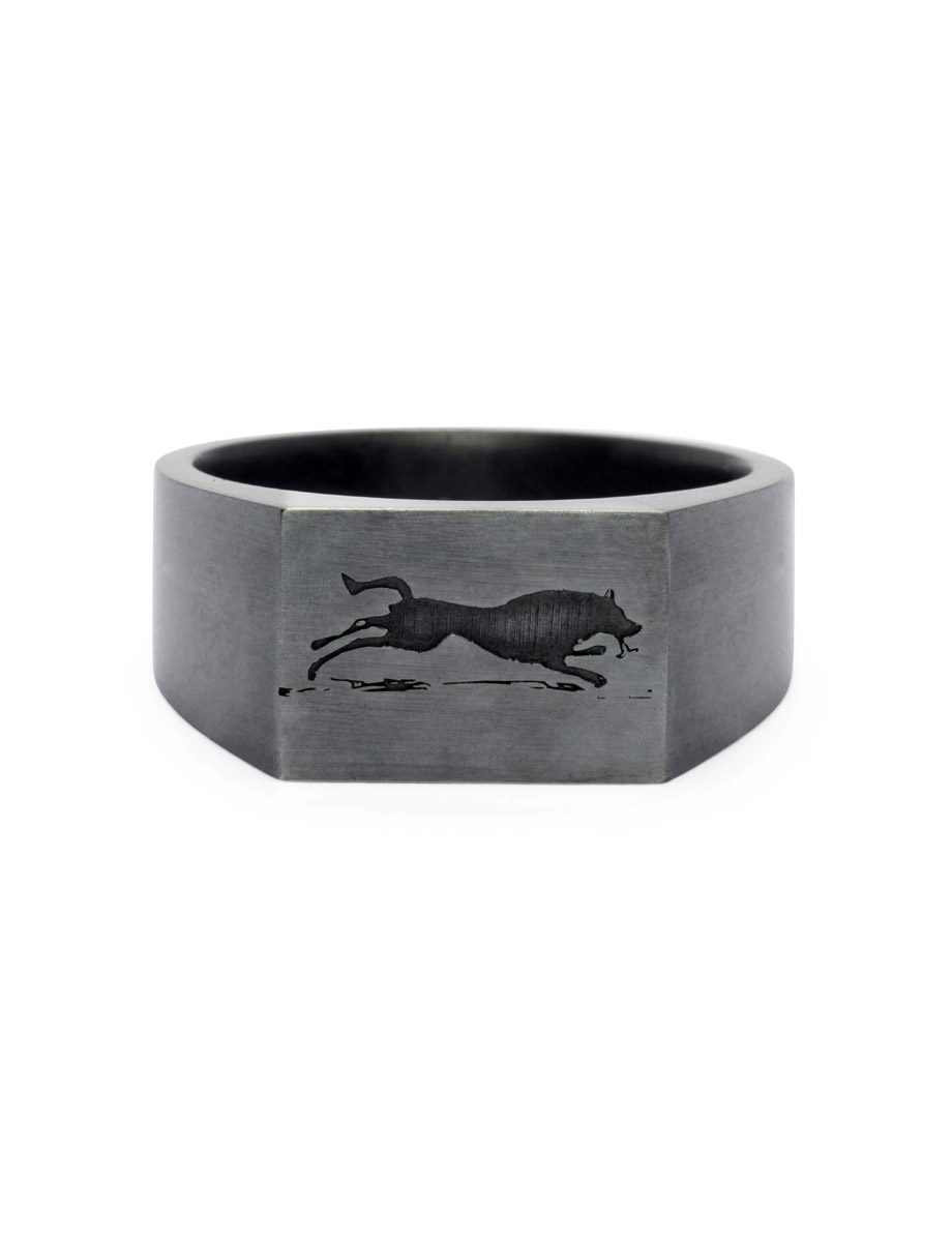 Black Dog Ring – Blackened Silver