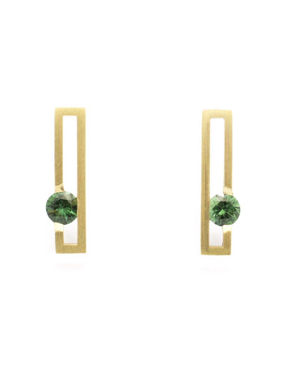 Brut Earrings – Yellow Gold & Green Sapphires